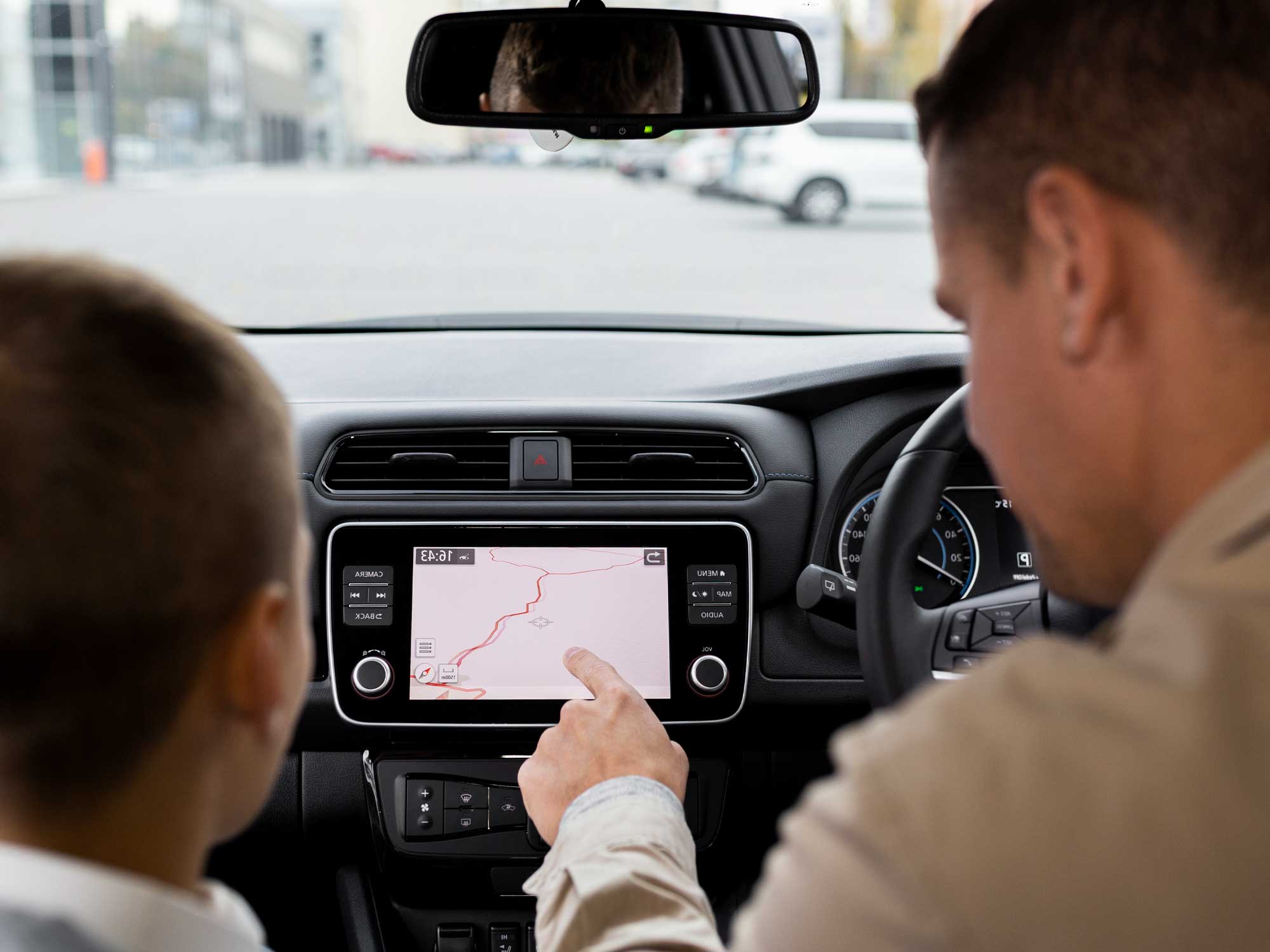 Head Unit, CB and UHF Radio Installation