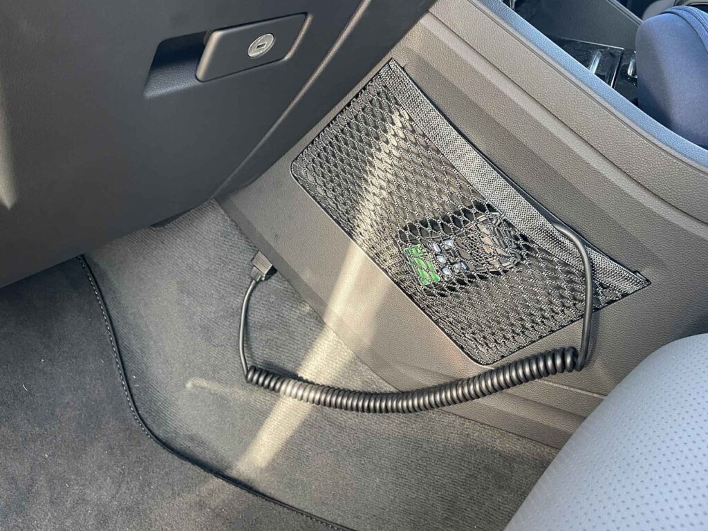 UHF Radio Installation Windscreen Antenna