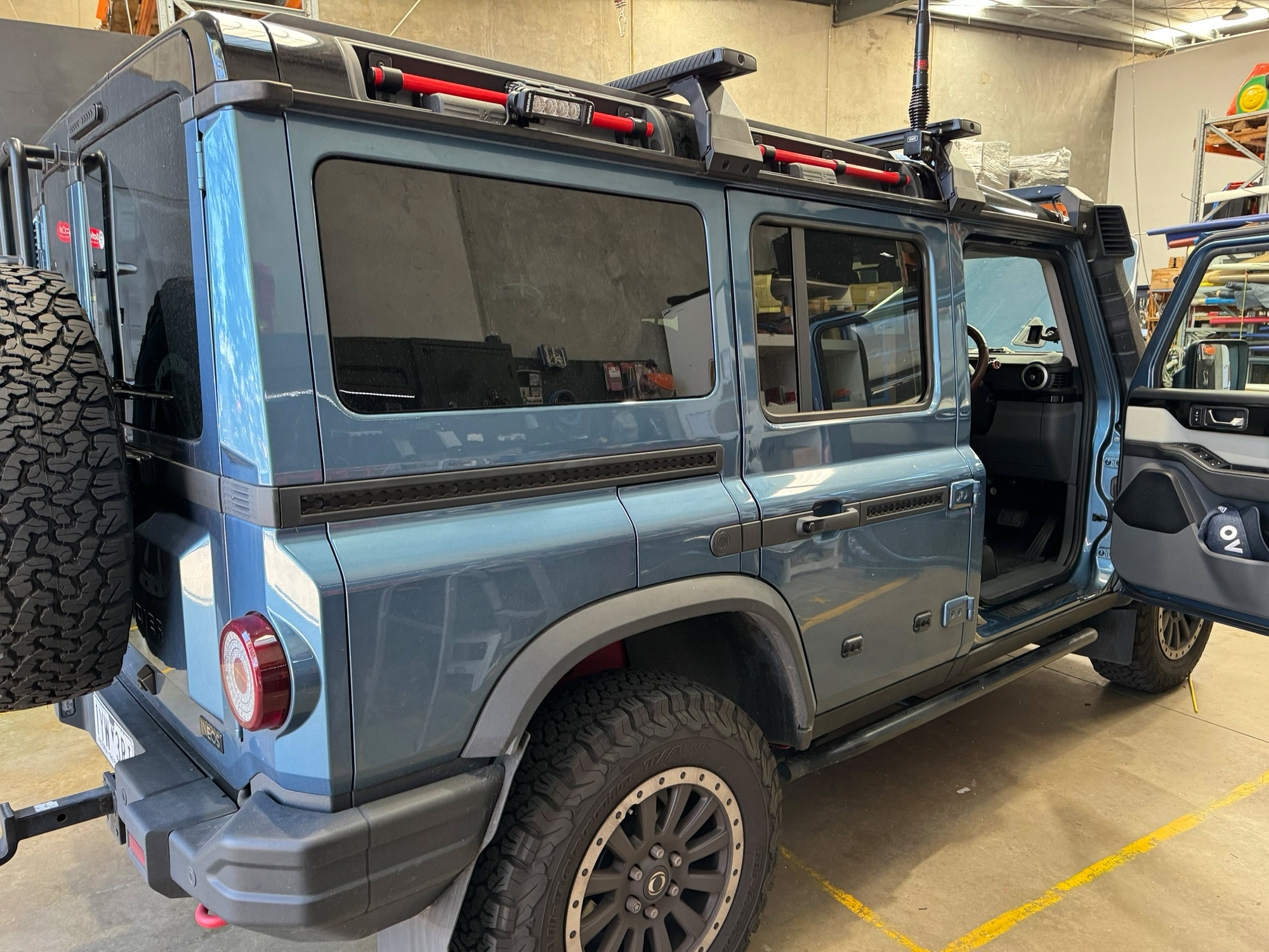 GME Connect Compact Hideaway UHF Radio Installation