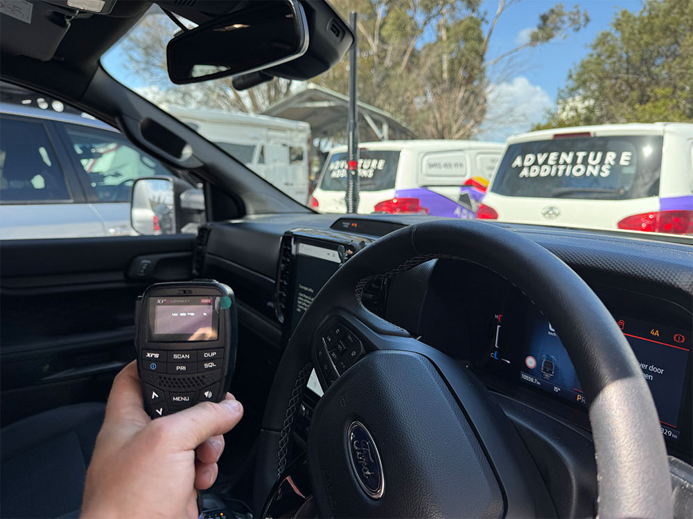 Installation of Compact Hideaway UHF Radio With Bluetooth & Arial