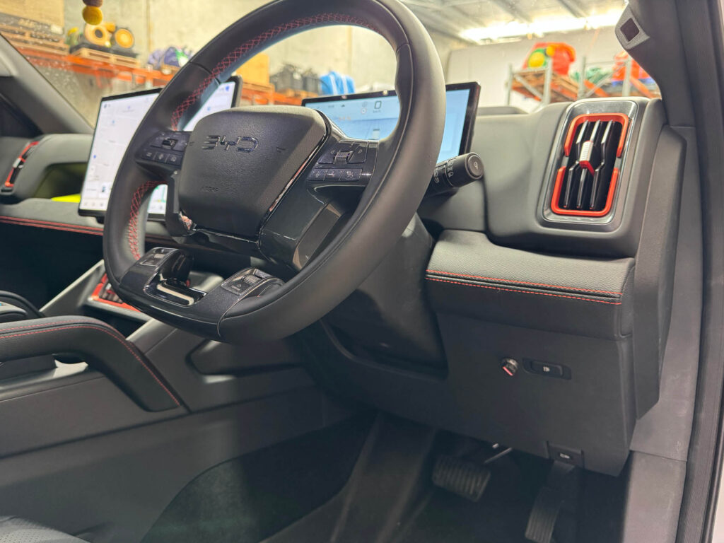Dash-mounted brake controller knob