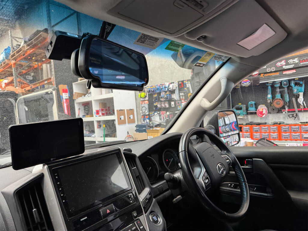 Safety Dave mirror monitor provides a high-definition digital rear view over the factory mirror