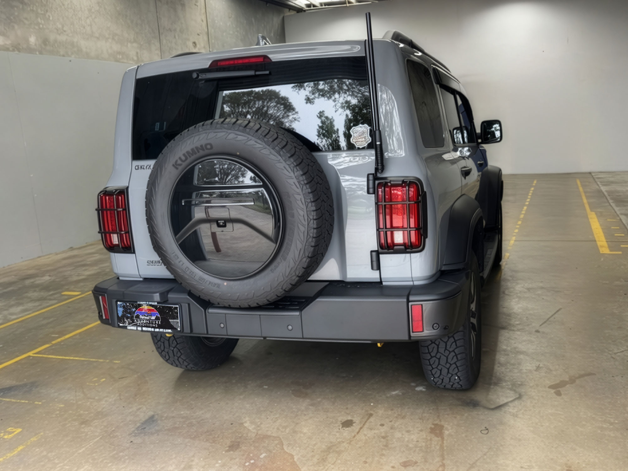 GWM Tank 300 UHF Radio and Dashcam Installation